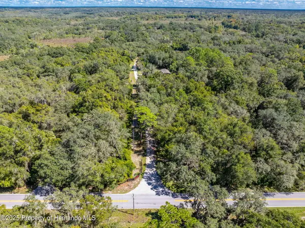 11420 E Steamboat Drive, Floral City, FL 34436