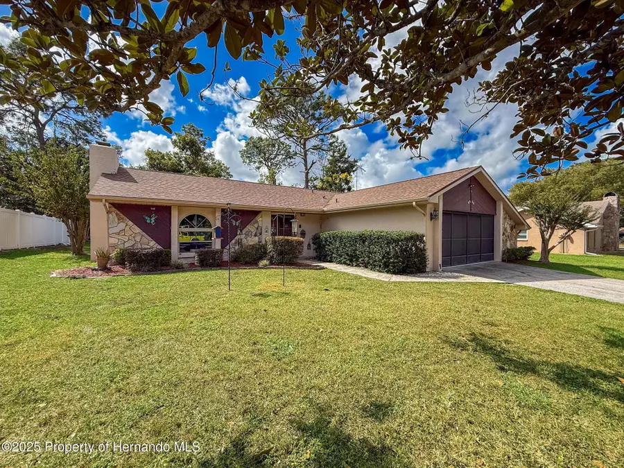 8950 Hernando Way, Weeki Wachee, FL 34613 - Image #2