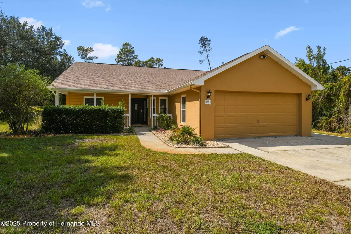 7021 Oregon Chickadee Road, Weeki Wachee, FL 34613 - Image #1