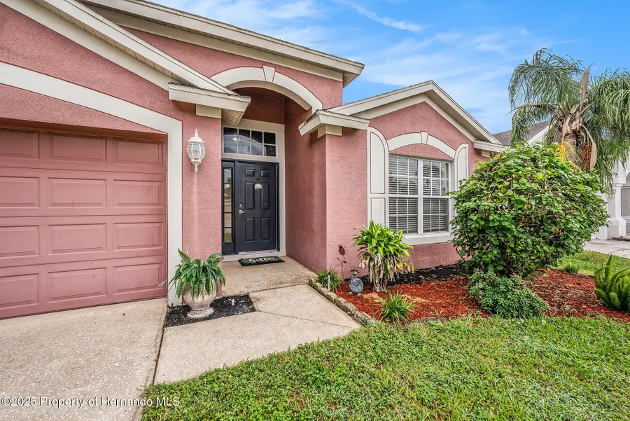 5644 Grindstone Loop, Wesley Chapel, FL 33544 - Image #2