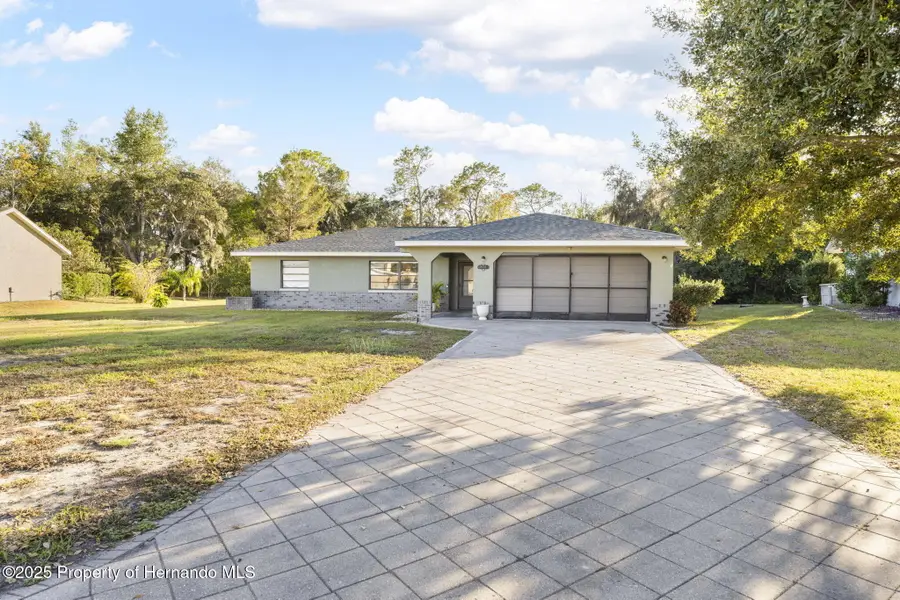 8998 Lismore Court, Weeki Wachee, FL 34613 - Image #2
