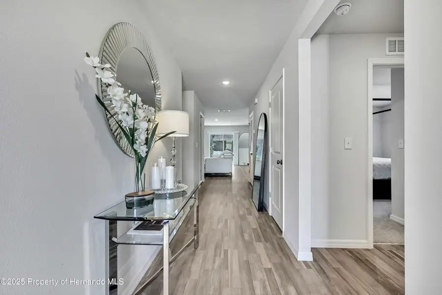 5334 Woodridge Lane, Spring Hill, FL 34609 - Image #2