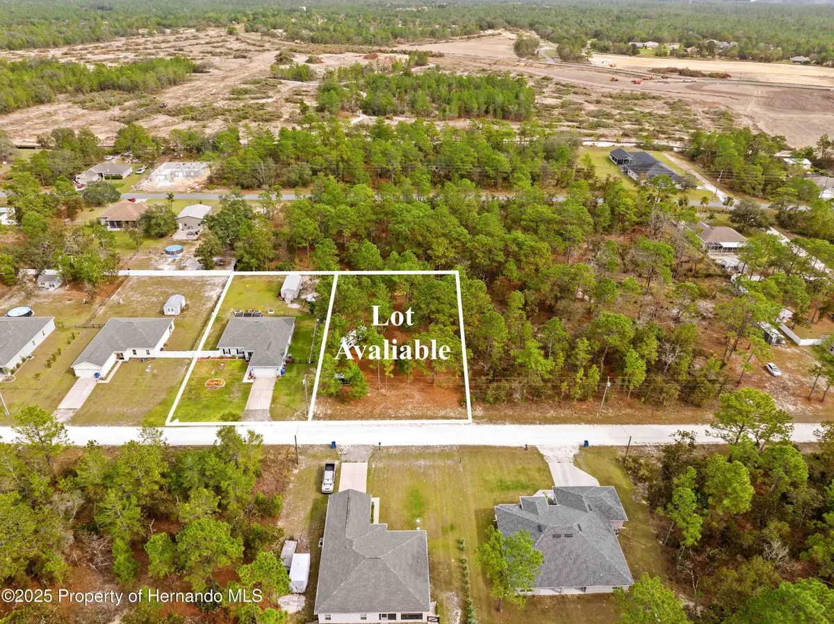 18054 Malibar Road, Weeki Wachee, FL 34614 - Image #1
