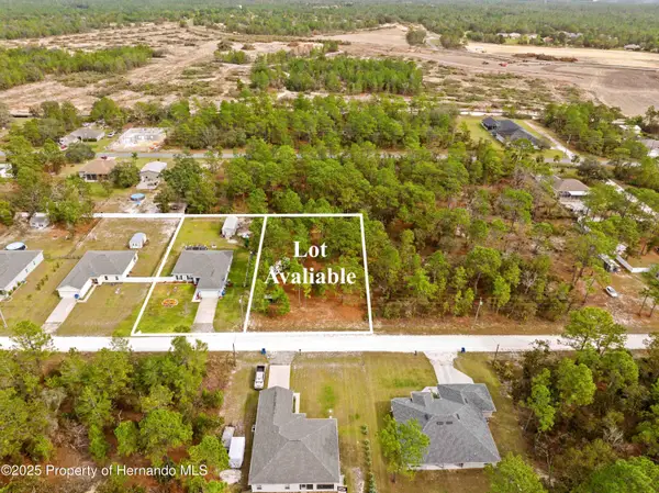 18054 Malibar Road, Weeki Wachee, FL 34614