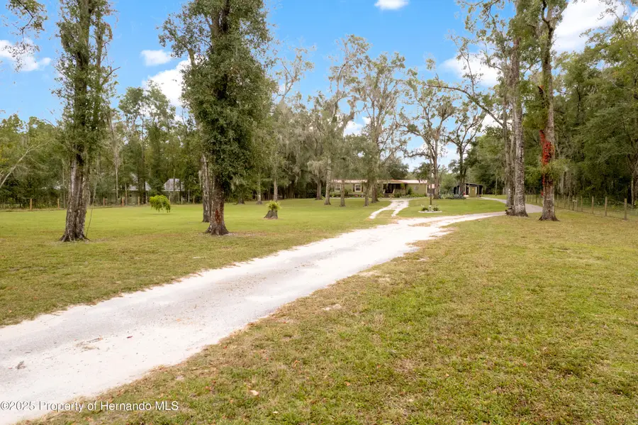25438 Ash Street, Brooksville, FL 34601 - Image #2