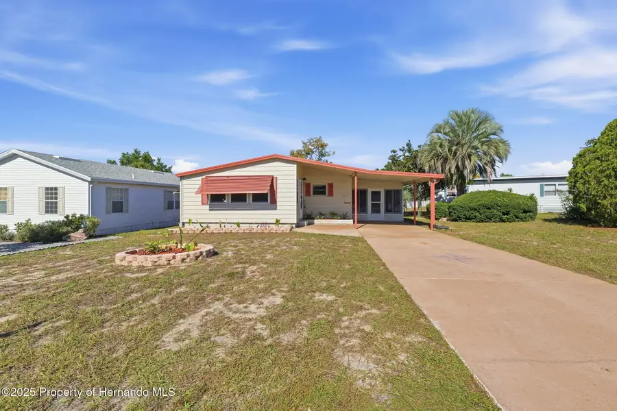 7363 Eastern Circle Drive, Brooksville, FL 34613 - Image #2