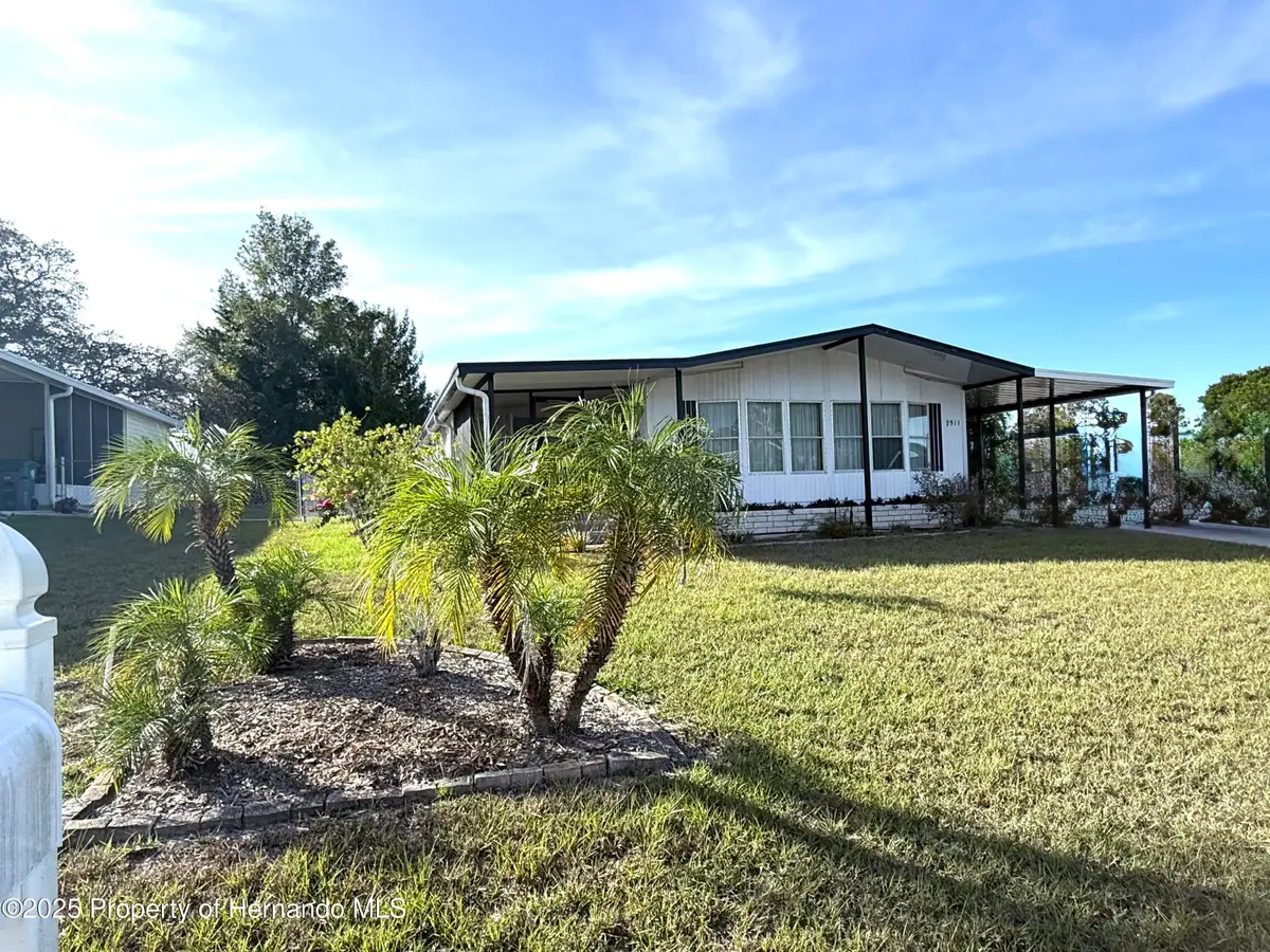 7511 Eastern Circle Drive, Brooksville, FL 34613 - Image #1