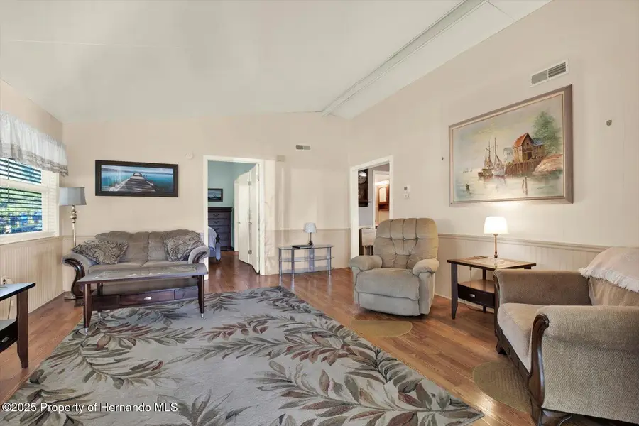 9375 Grizzly Bear Lane, Weeki Wachee, FL 34613 - Image #2