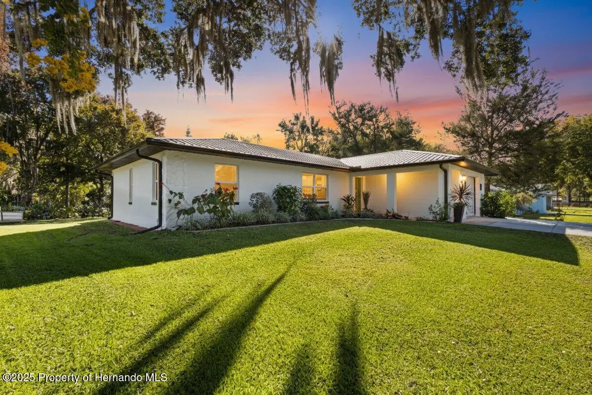 157 Palm Street, Inglis, FL 34449 - Image #1