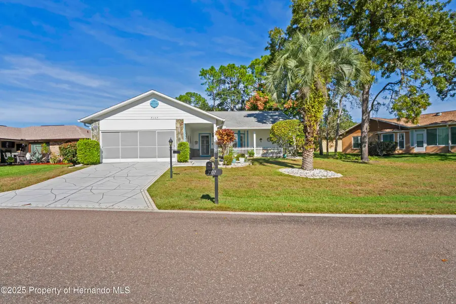 7107 Pond View Court, Spring Hill, FL 34606 - Image #2