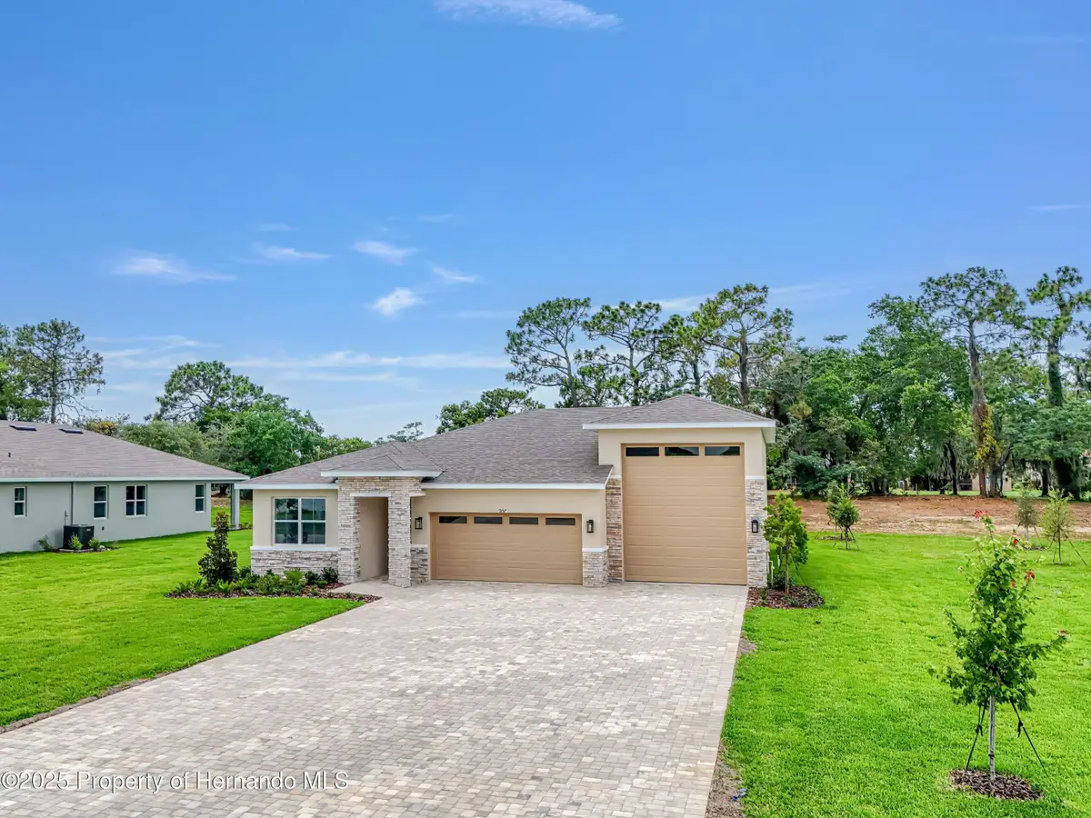 9157 Players Drive, Weeki Wachee, FL 34613 - #1