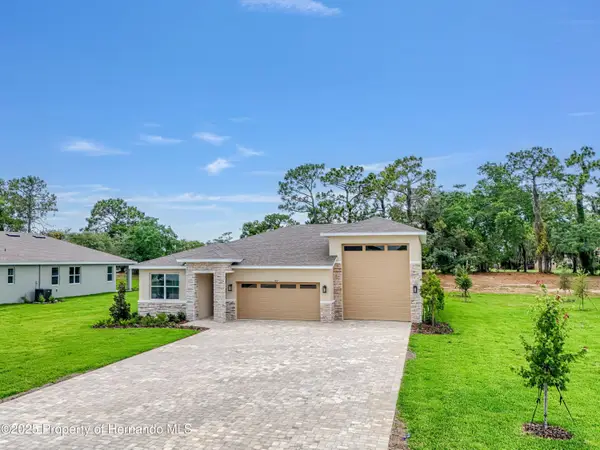 9157 Players Drive, Weeki Wachee, FL 34613