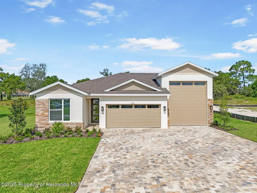 9021 Players Drive, Weeki Wachee, FL 34613 - Image #2