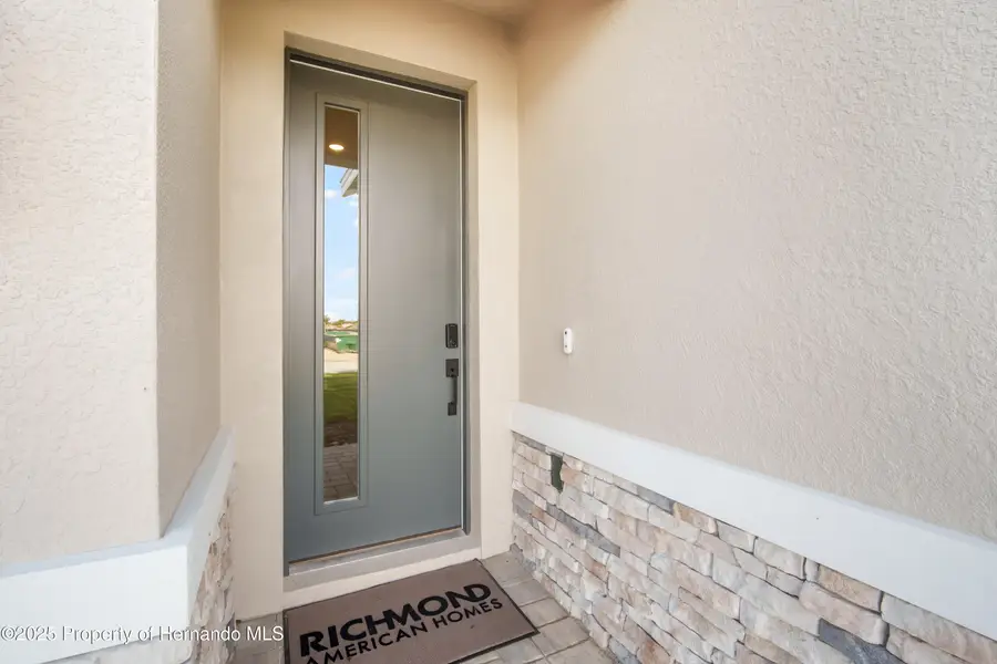 9109 Players Drive, Weeki Wachee, FL 34613 - Image #2