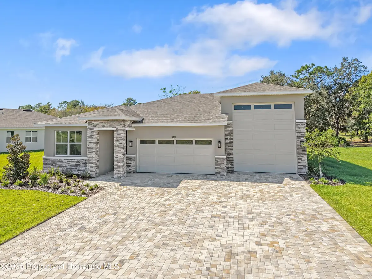 9275 Players Drive, Weeki Wachee, FL 34613 - Image #1