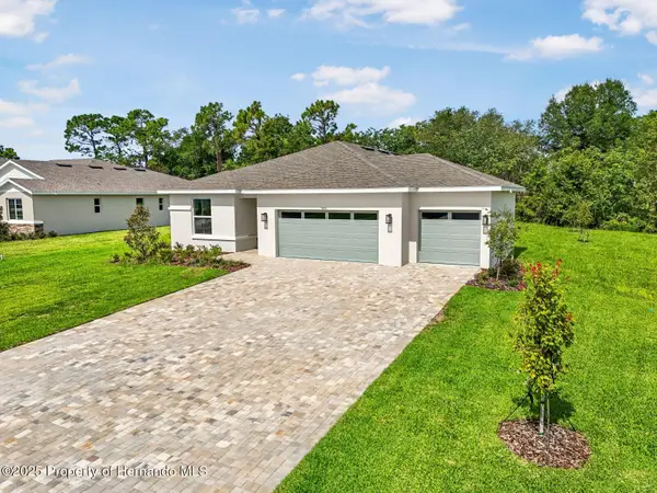 9195 Players Drive, Weeki Wachee, FL 34613