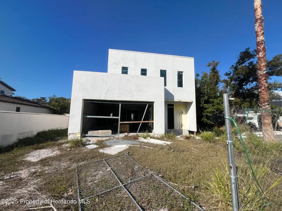 1731 Siesta Drive, Sarasota, FL 34239 - Image #1