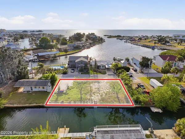 14206 Hendry Court, Hudson, FL 34667