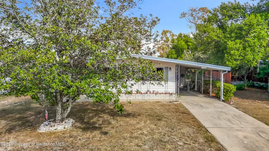 8407 Highpoint Boulevard, Brooksville, FL 34613 - Image #3