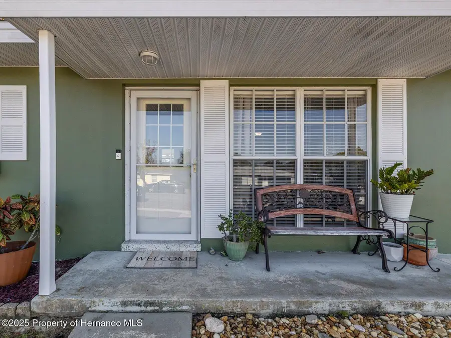 444 Edgehill Avenue, Spring Hill, FL 34606 - Image #3