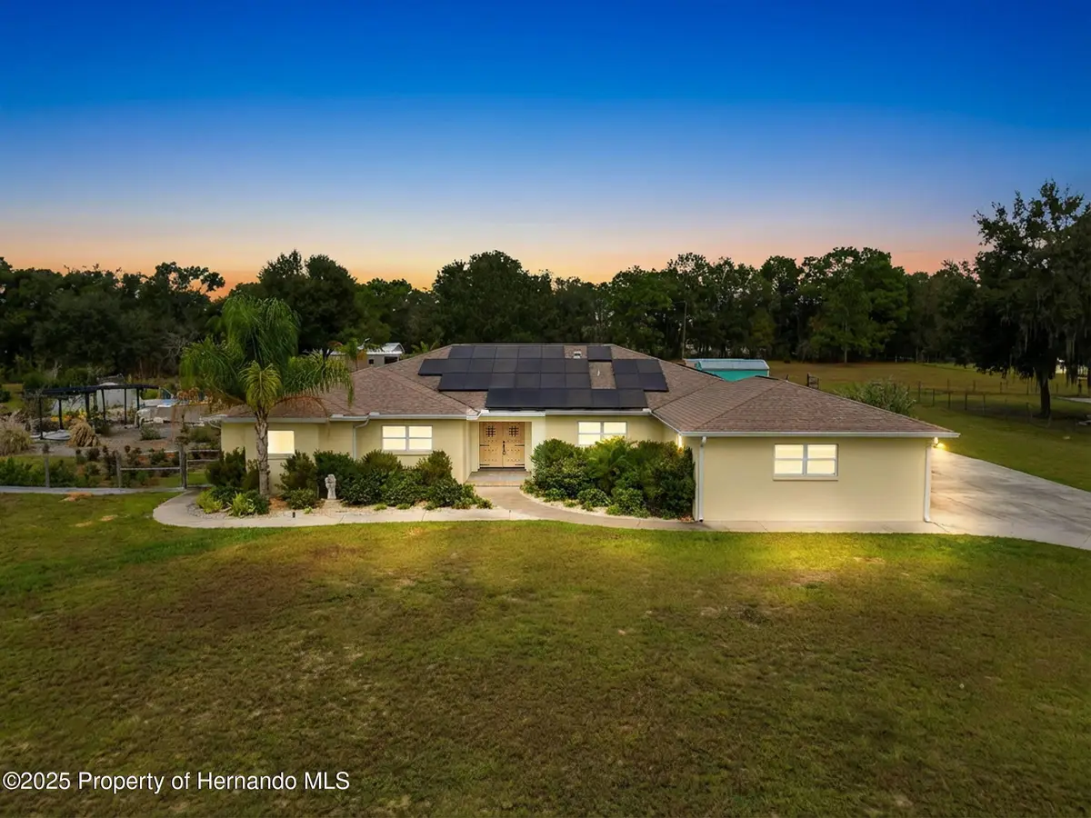 8423 Zephyr, Floral City, FL 34436 - Image #1