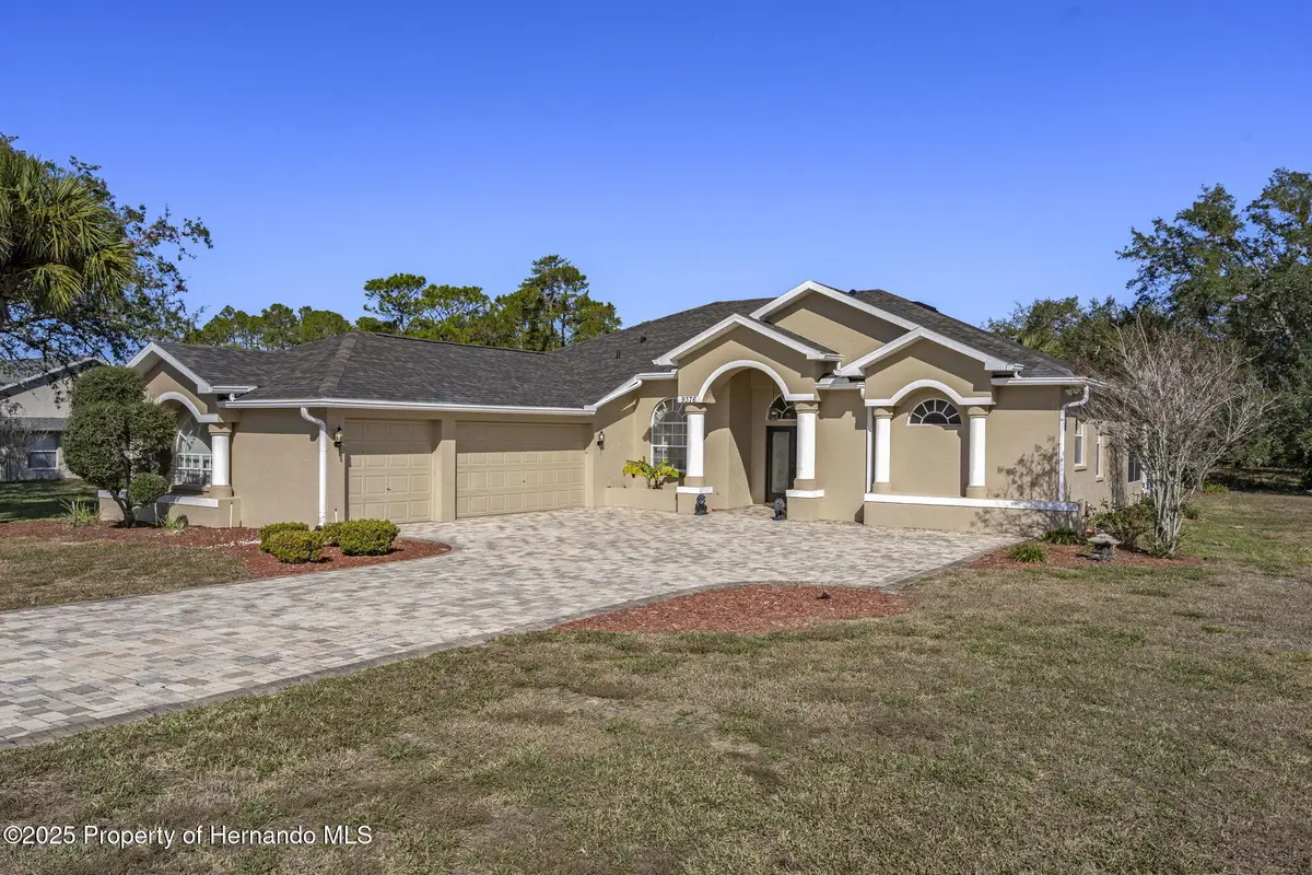 9376 Bearwalk Path, Weeki Wachee, FL 34613 - Image #1
