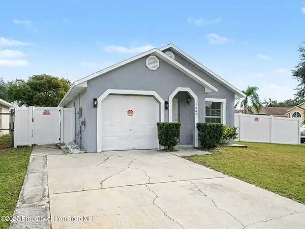 1965 Teaberry Court, Orlando, FL 32824