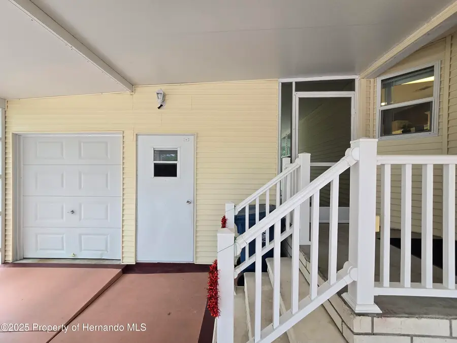 14221 Midmoor Boulevard, Brooksville, FL 34613 - Image #3