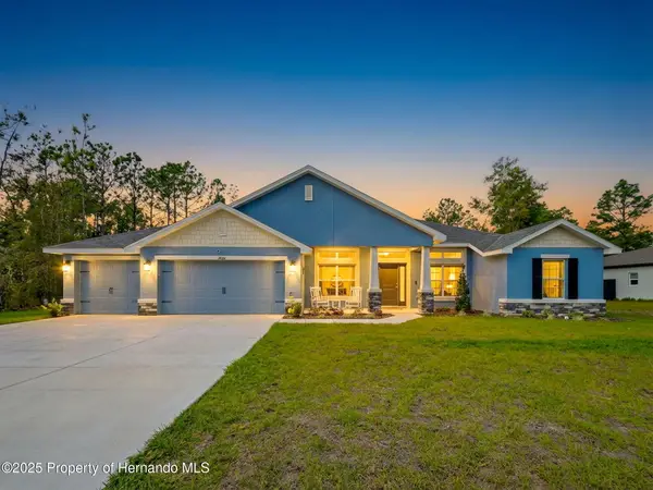 14351 Carolina Chickadee Road, Weeki Wachee, FL 34614