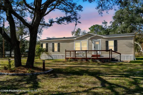 14247 Hurricane Drive, Weeki Wachee, FL 34614