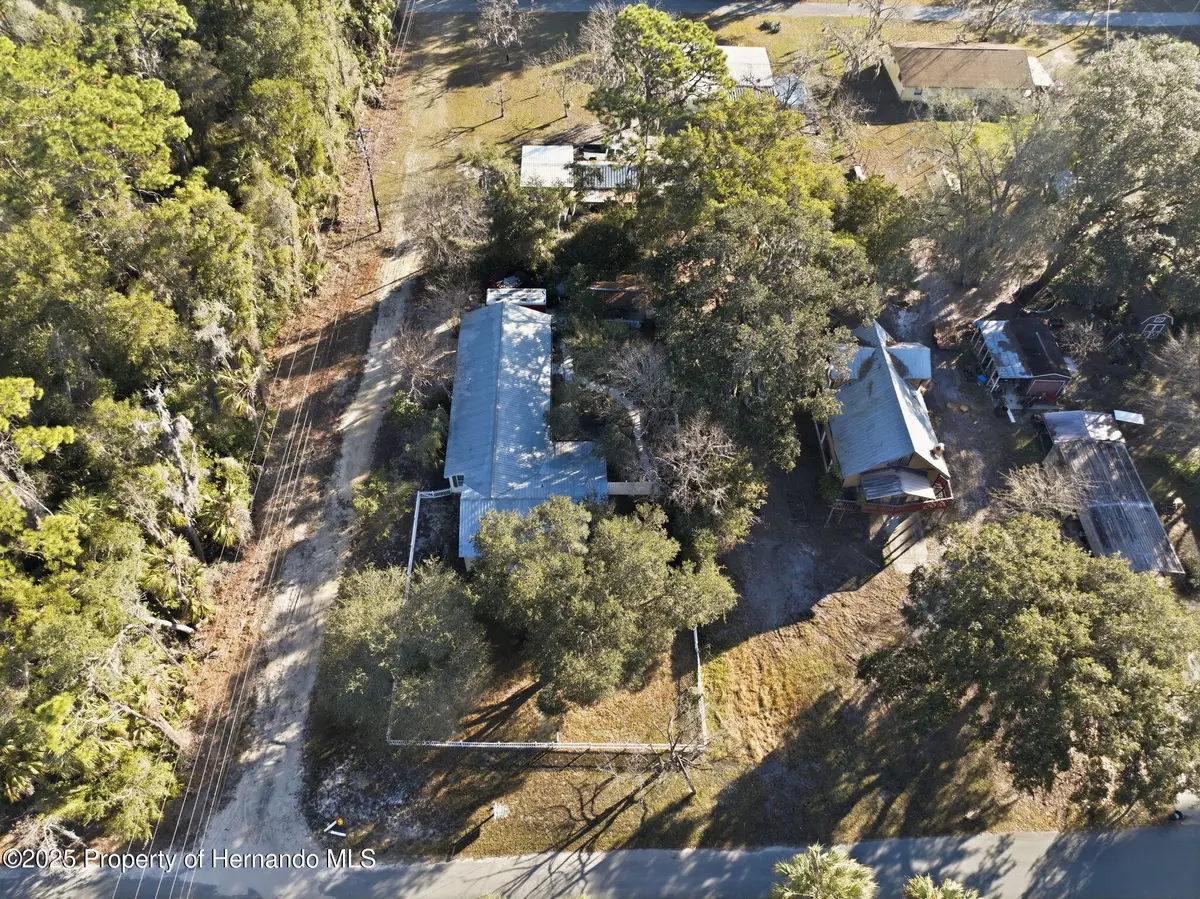 16 52nd Street, Yankeetown, FL 34498 - Image #1