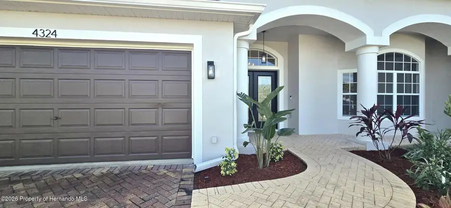 4324 Montano Avenue, Spring Hill, FL 34609 - Image #2