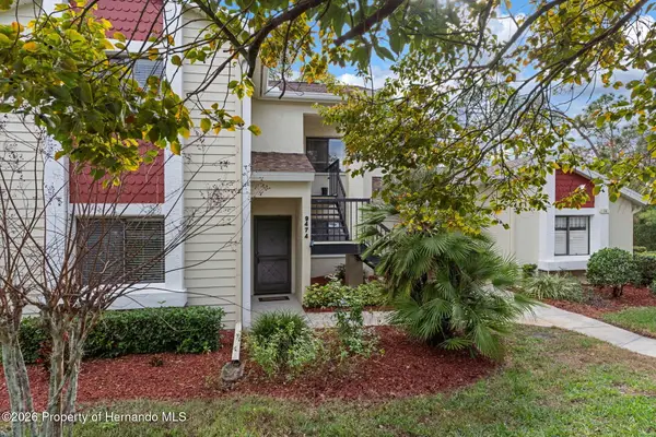 9474 Nakoma Way, Weeki Wachee, FL 34613