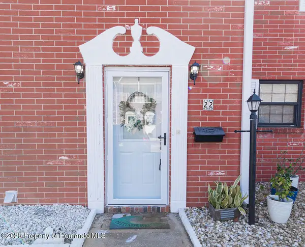 2250 S Palmetto Avenue, South Daytona, FL 32119