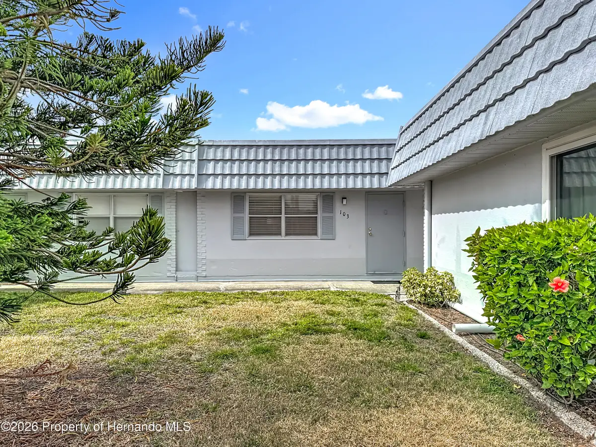 202 Bedford Trail, Sun City Center, FL 33573 - #1