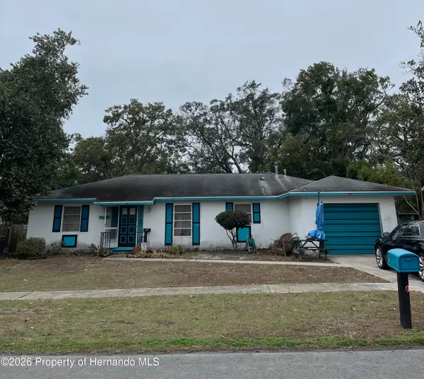 7162 Cambridge Street, Spring Hill, FL 34606