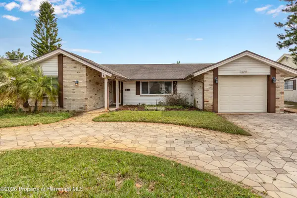 12302 Quail Run Row, Hudson, FL 34667