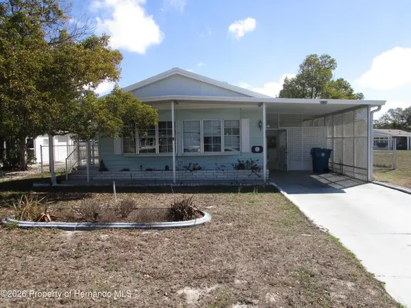 8430 Moonlight Avenue, Brooksville, FL 34613