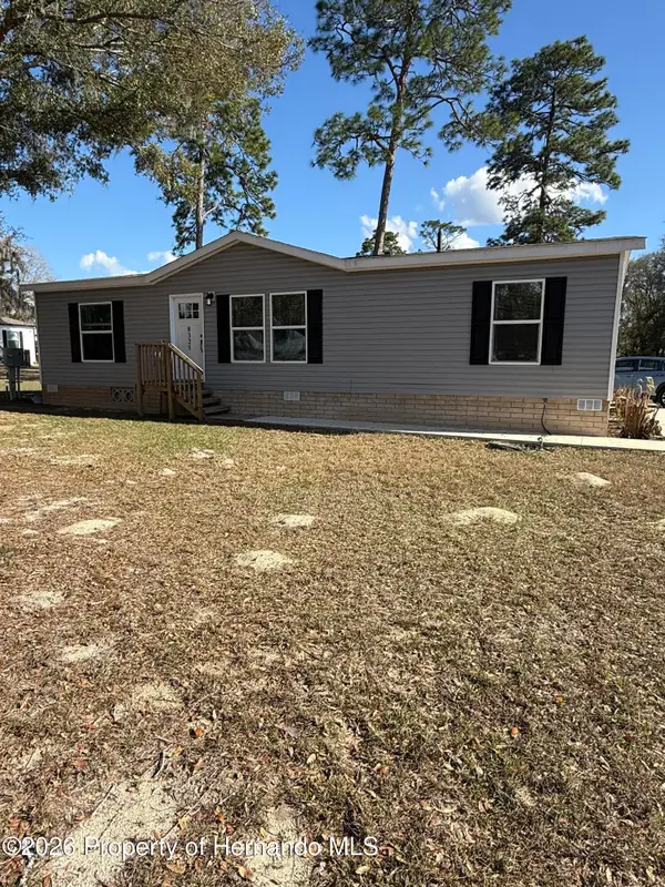 8325 N Fairgrove Ter Terrace, Dunnellon, FL 34433
