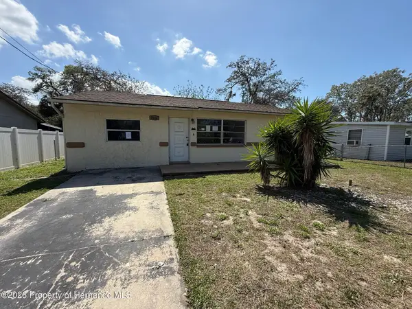 7814 Akron Avenue, Hudson, FL 34667