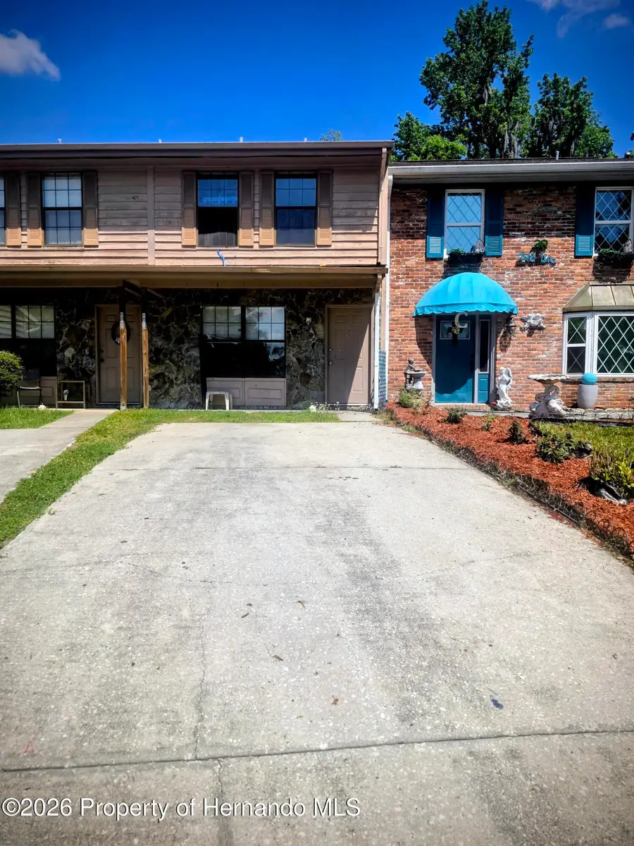 822 Village Drive, Brooksville, FL 34601 - #3