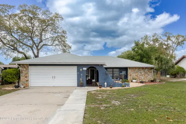 9027 Bonnet Way, Weeki Wachee, FL 34613