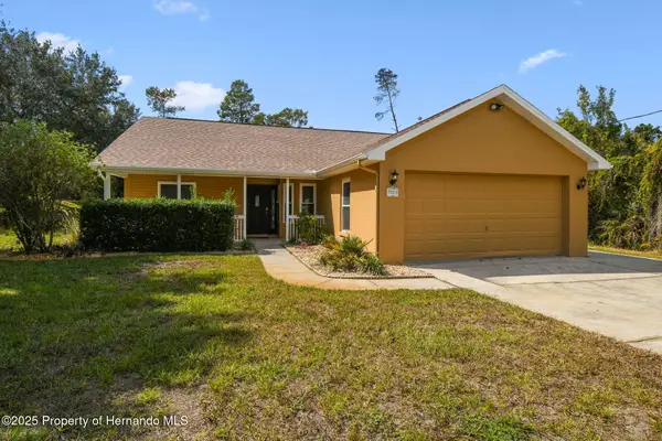 7021 Oregon Chickadee Road, Weeki Wachee, FL 34613