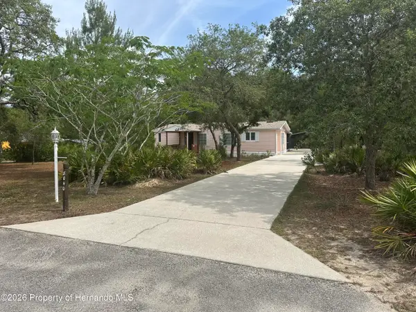 8040 Cessna Drive, Spring Hill, FL 34606