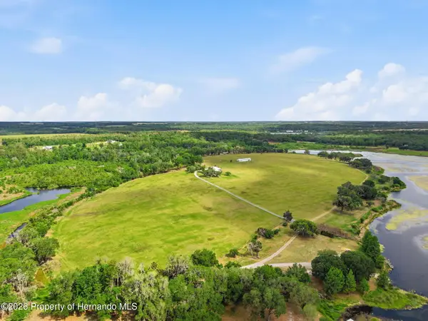 18610 Townsend House Road, Dade City, FL 33523