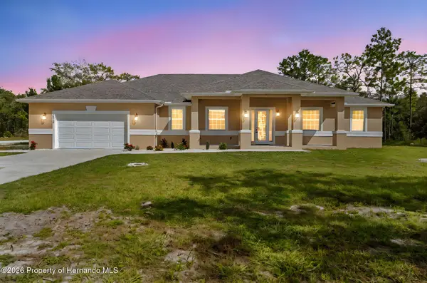 18130 Parrot Road, Weeki Wachee, FL 34614