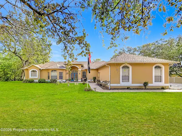 10301 Fox Sparrow Avenue, Weeki Wachee, FL 34613