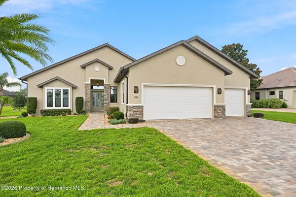 9196 Palm Beach Drive, Weeki Wachee, FL 34613