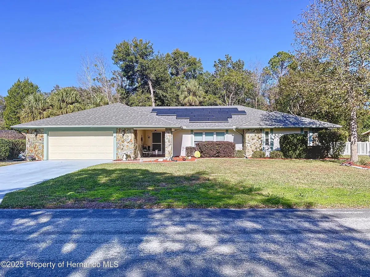 4 Hemlock Court E, Homosassa, FL 34446 - #1