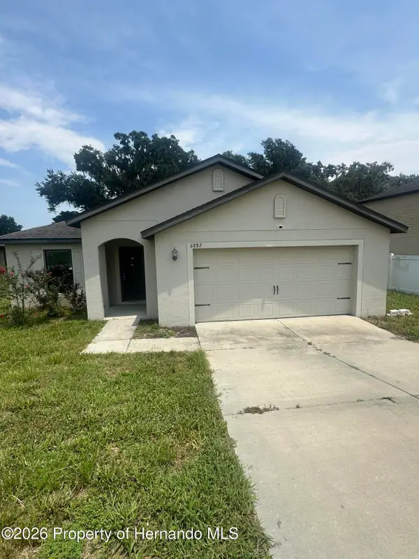 6882 Redbay Drive, Brooksville, FL 34602